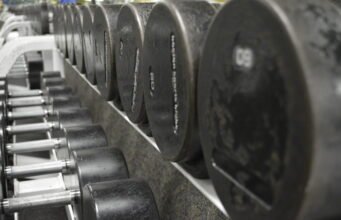 Best Wearable for Seniors free weights